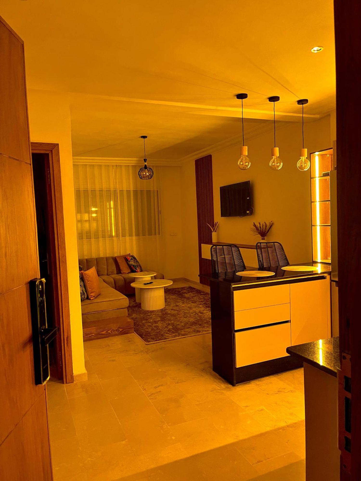 Elegant Appartement Avec Un Acces Piscine Jardin Parking Sous-Sol Et Wifi Haut Debit Fibre Optique Tanger Buitenkant foto