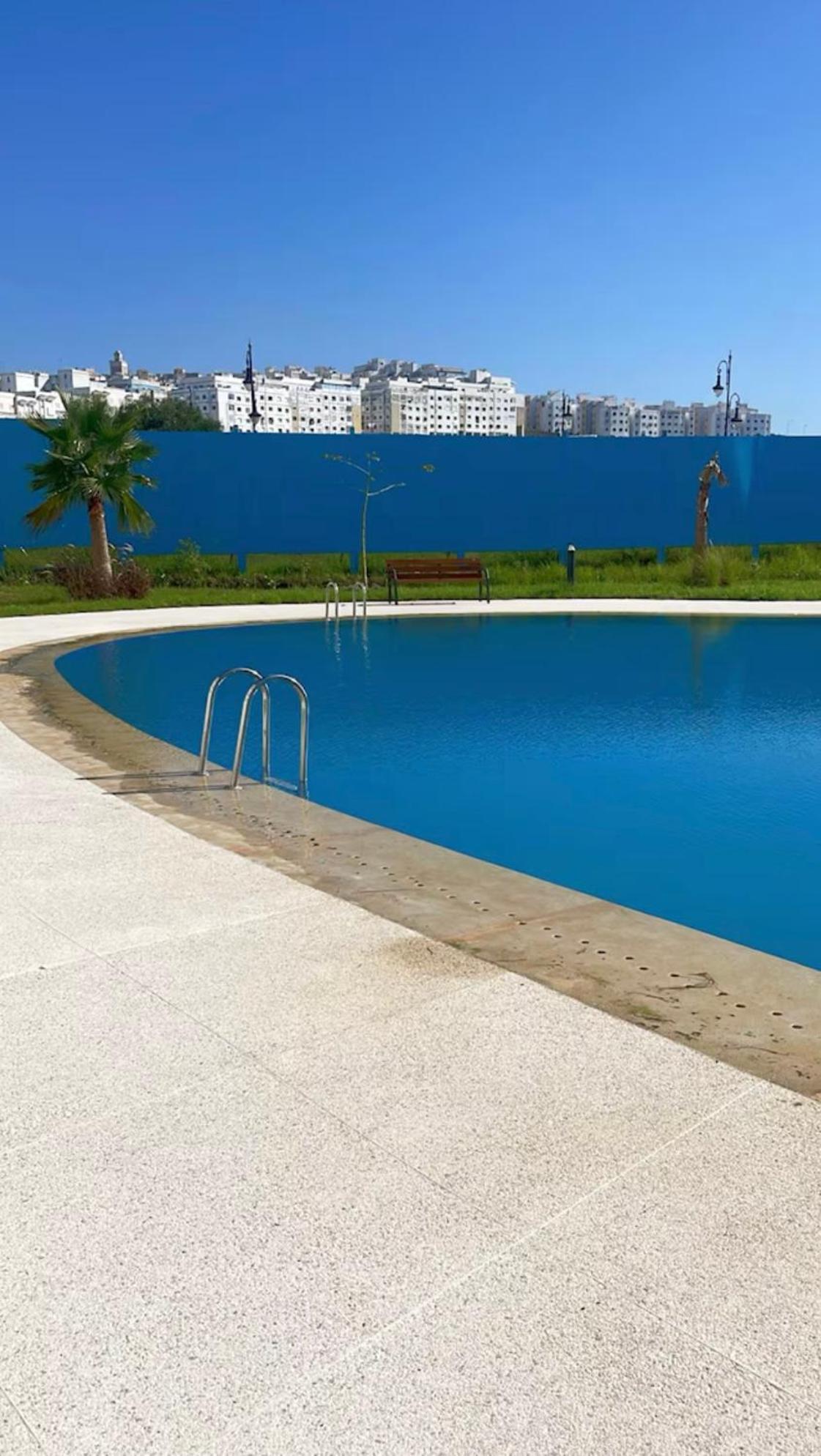 Elegant Appartement Avec Un Acces Piscine Jardin Parking Sous-Sol Et Wifi Haut Debit Fibre Optique Tanger Buitenkant foto