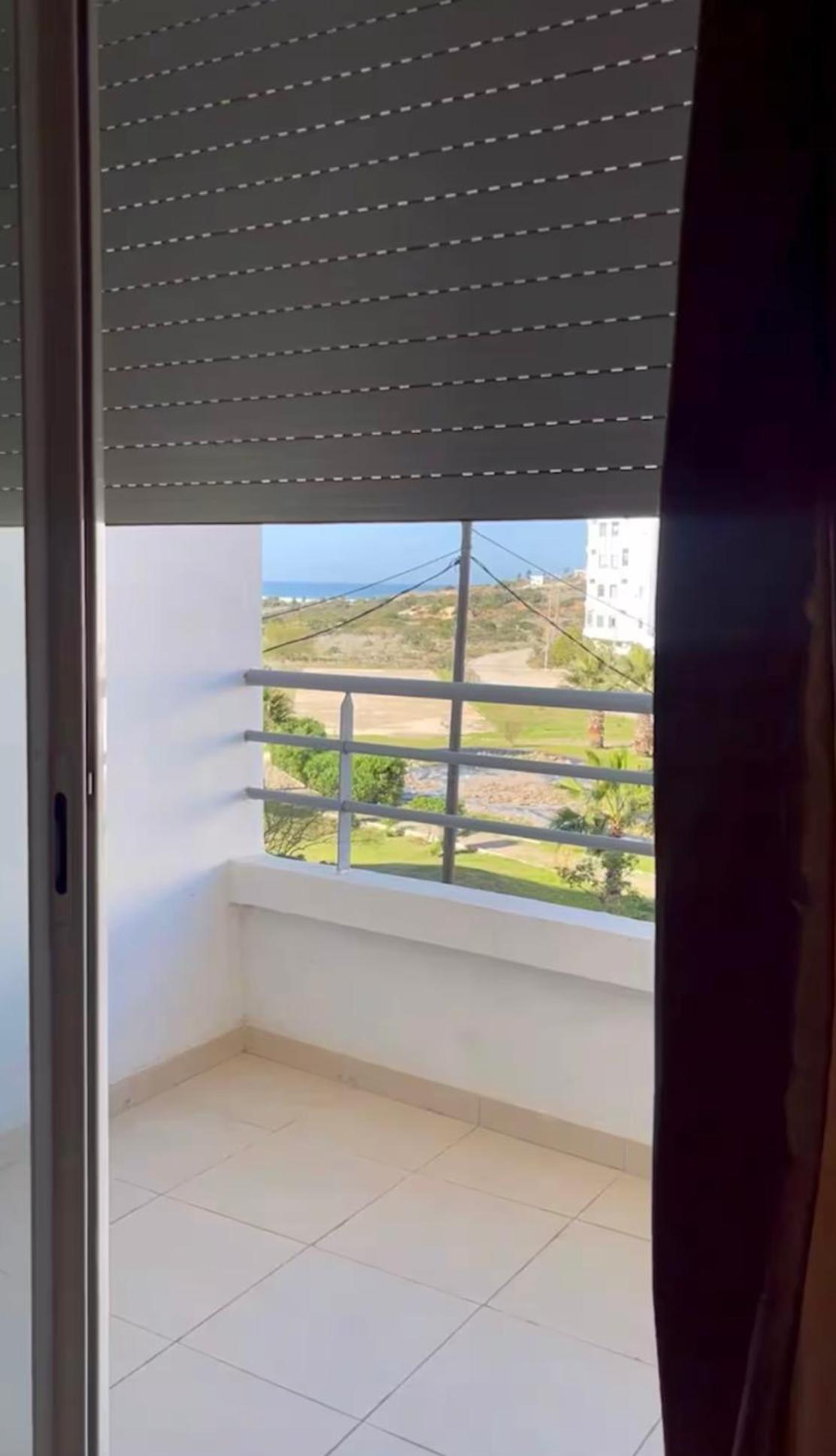 Elegant Appartement Avec Un Acces Piscine Jardin Parking Sous-Sol Et Wifi Haut Debit Fibre Optique Tanger Buitenkant foto